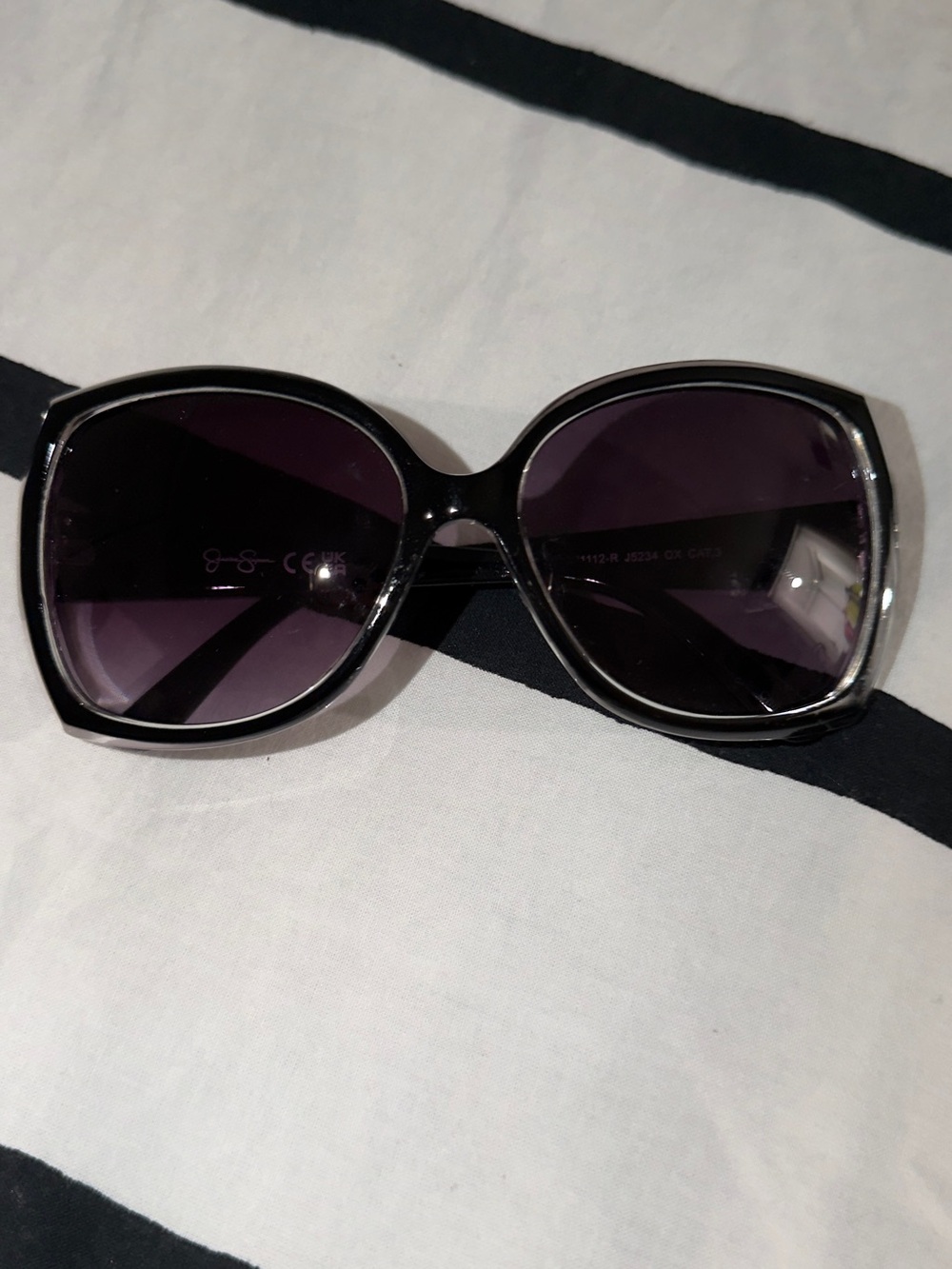 Classic Oversized Black Sunglasses - Jessica Simpson